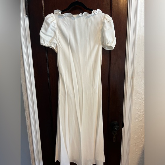 Sunday Best- Letti Dress - Picture 8 of 9